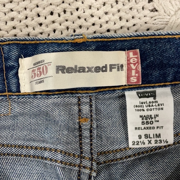 Relaxed Fit Levi’s Jeans - Picture 4 of 6